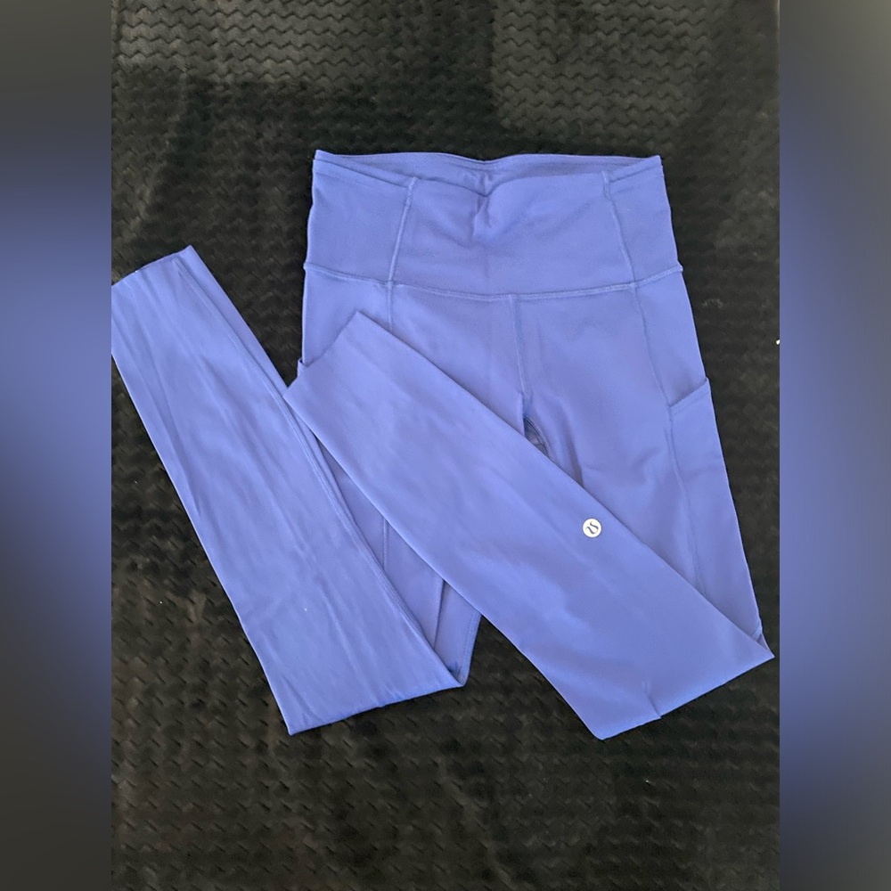 Lululemon leggings with pockets